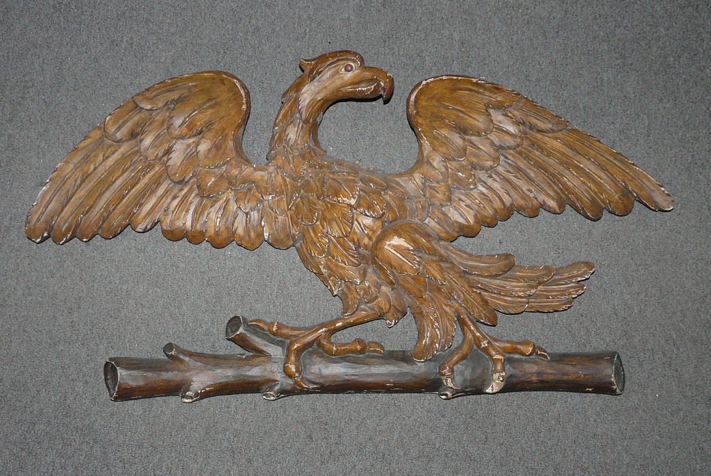 AC088-American-Carved-and-painted-Eagle